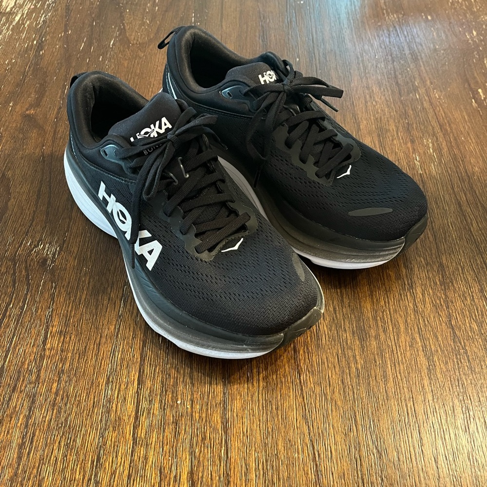 Hoka bondi 8 womens running shoes size 9